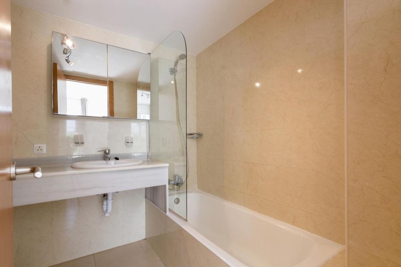 Апартаменти Ground Floor With Private Garden Bellresguard Порт-де-Польєнса Екстер'єр фото